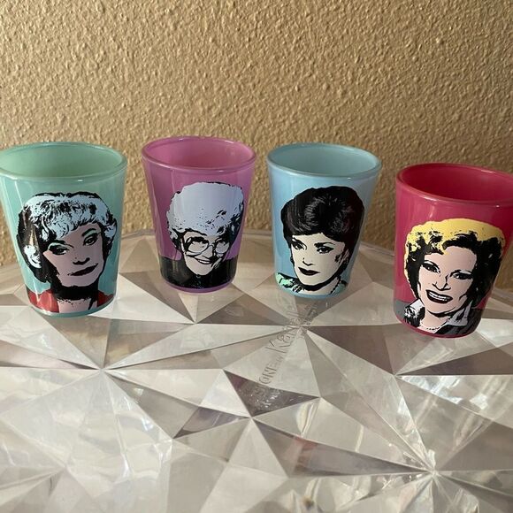 Golden Girls Retro 2 Ounce Shot Glasses - Picture 1 of 10